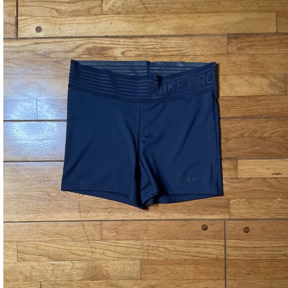 Nike Pro Women's  athletic workout shorts with Dri-FIT technology Sz L - Picture 16 of 16